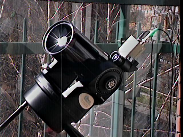 TELESCO2.JPG (59053 byte)